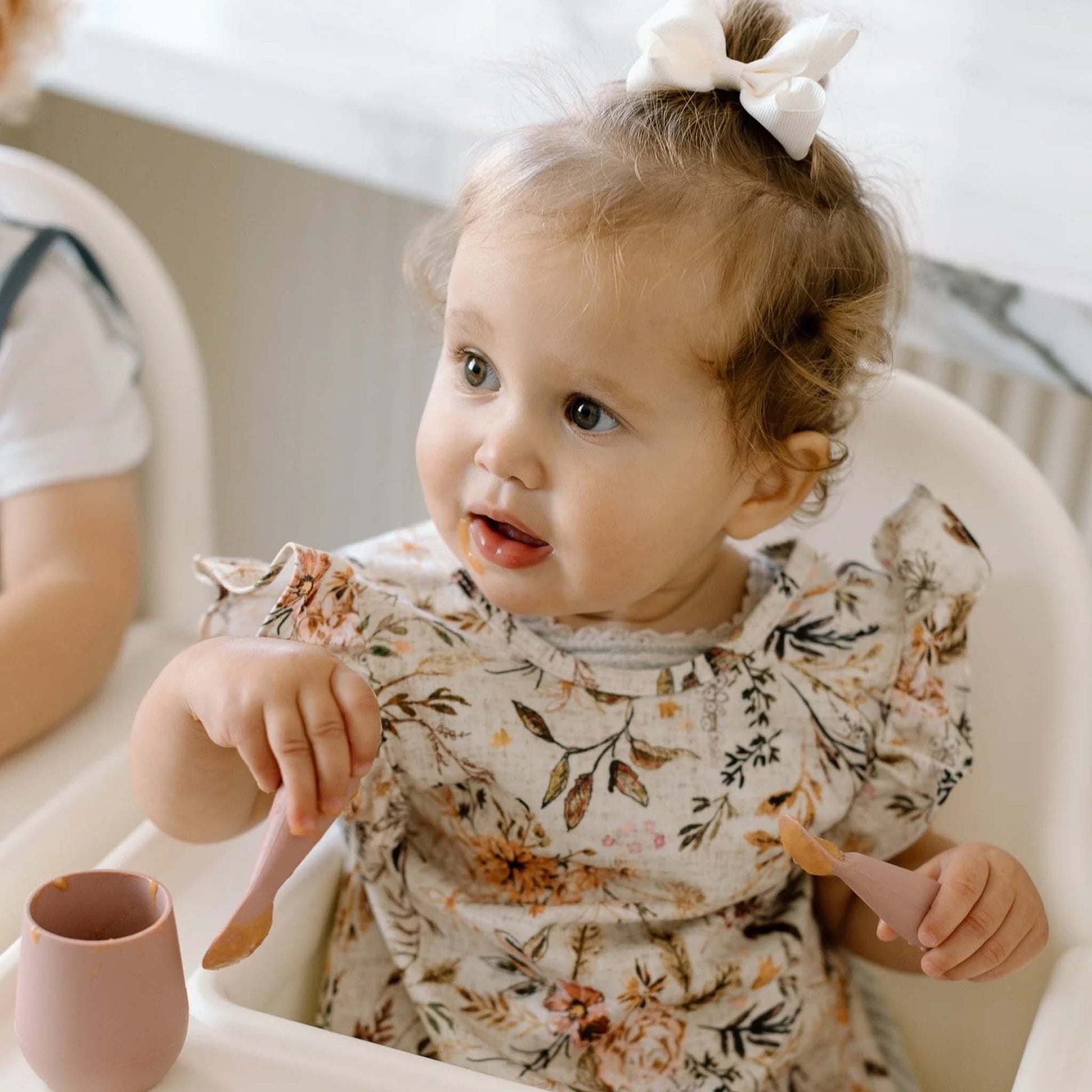 BapronBaby Toddler Bib | Full-Coverage for Baby-Led Weaning | Canada Bibs Hip Mommies