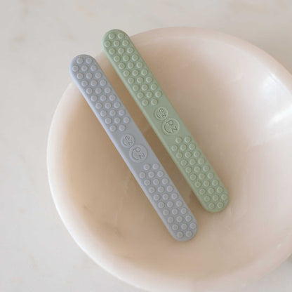 ezpz Sensory Tongue Depressor (2-Pack) | Baby Oral Care | Canada Oral Care Hip Mommies