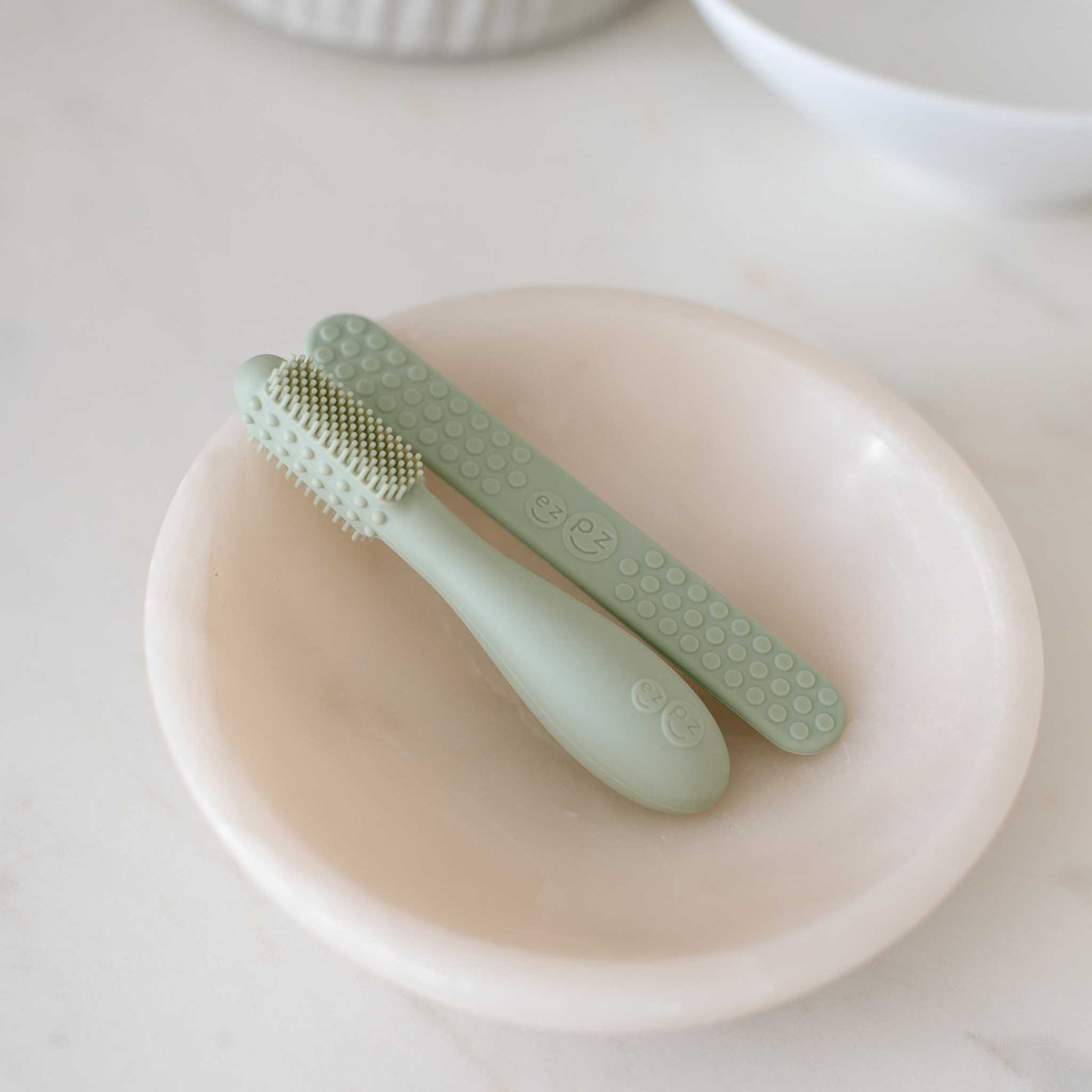 Baby-Led Toothbrush + Sensory Tongue Depressor Pack from ezpz | Canada Oral Care Hip Mommies