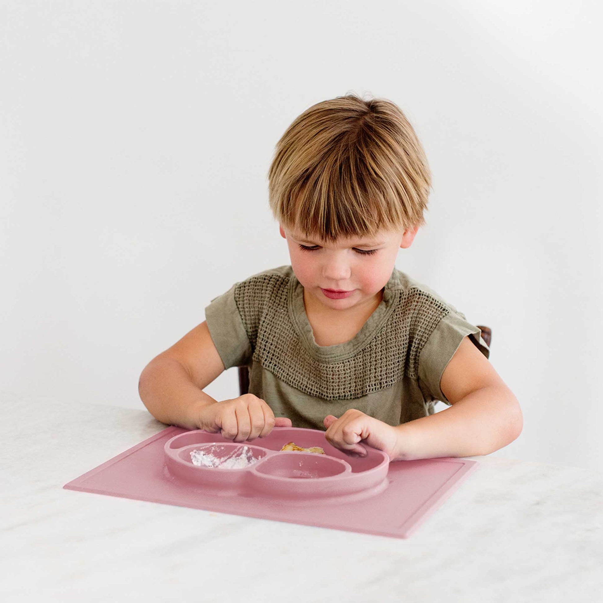 Gift Bundle Second Birthday | Thoughtful & Practical Gift for Toddlers Feeding Hip Mommies