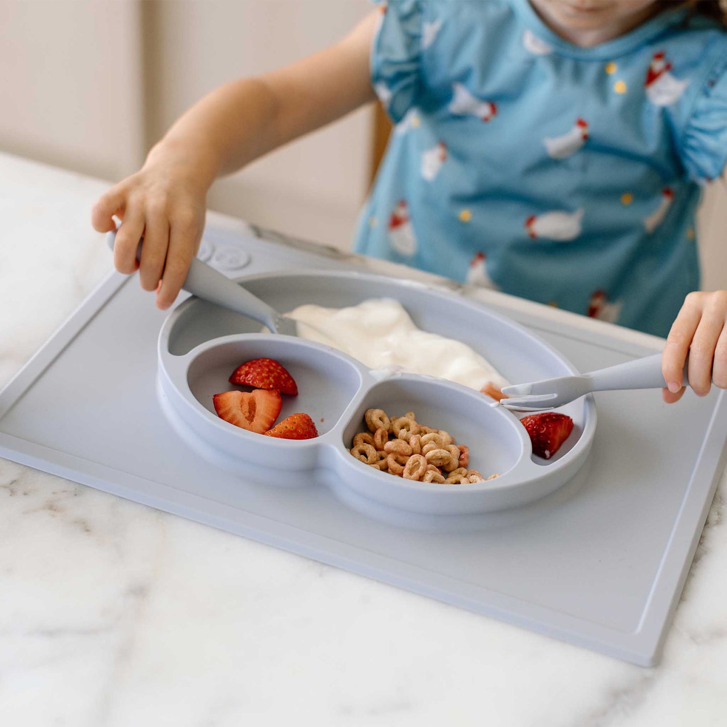 ezpz Happy Feeding Set | Silicone Plate, Cup, Straw & Utensils Canada Feeding Hip Mommies