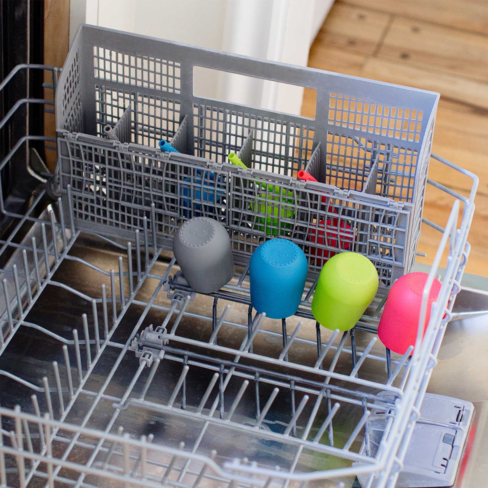 relove | ezpz Mini Cup + Straw System | highly discounted, sample sale | Canada Sippy Cups Hip Mommies