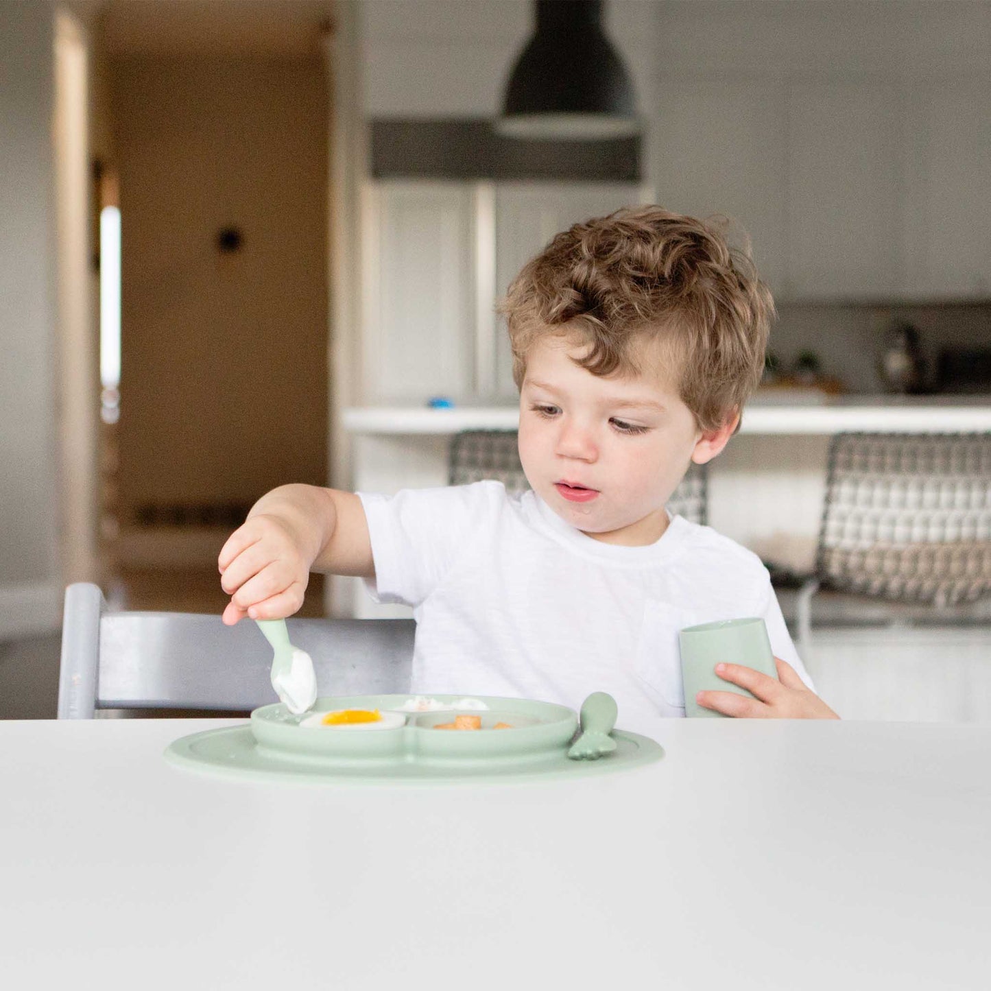 ezpz Mini Feeding Set | Silicone Plate, Toddler Fork & Spoon | Canada Feeding Hip Mommies