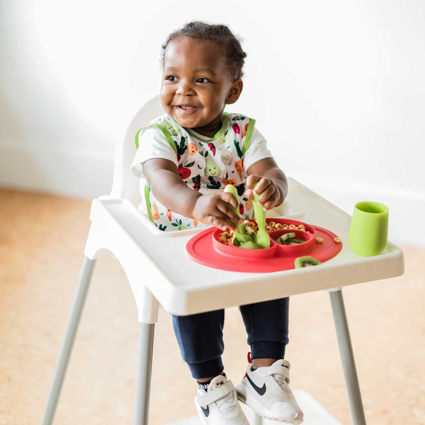 ezpz Mini Mat | Silicone Plate + Placemat for Toddlers | Canada Feeding Hip Mommies