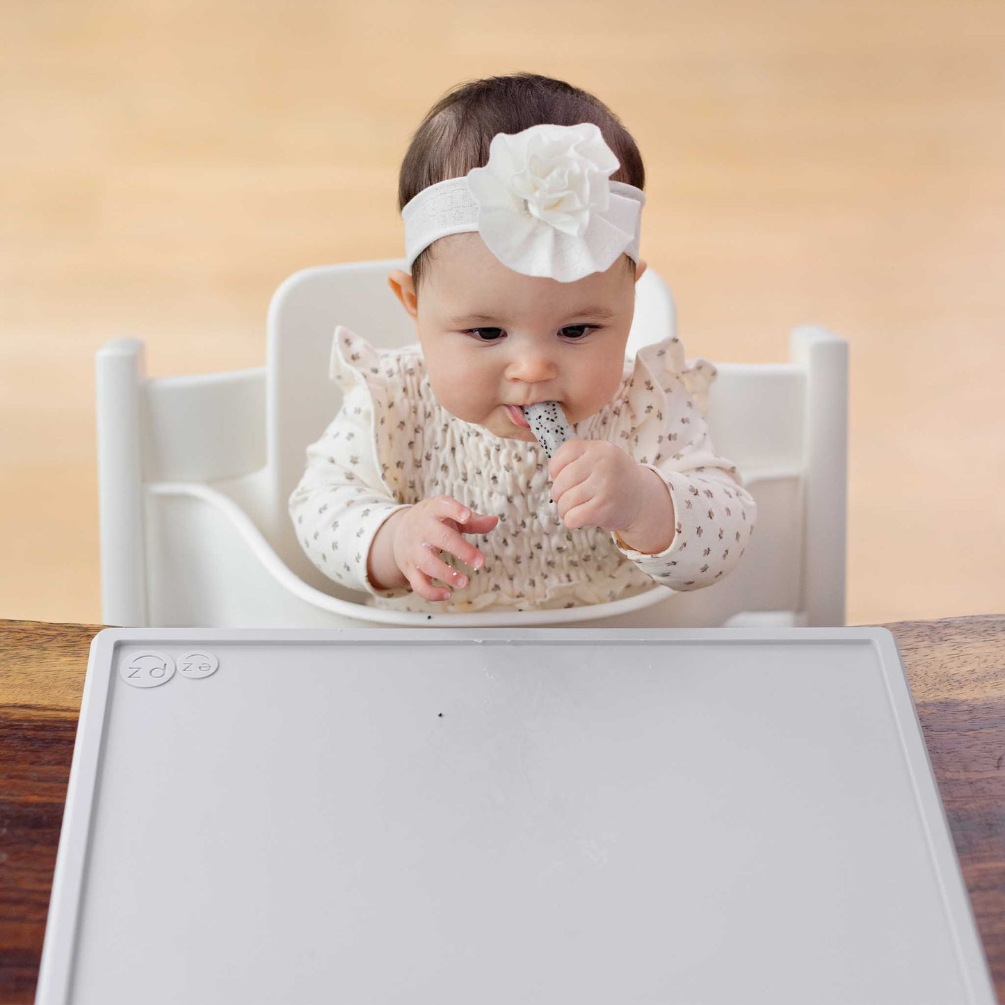 ezpz Mini Placemat | Non-Slip Silicone for Mealtime and Play | Canada Feeding Hip Mommies