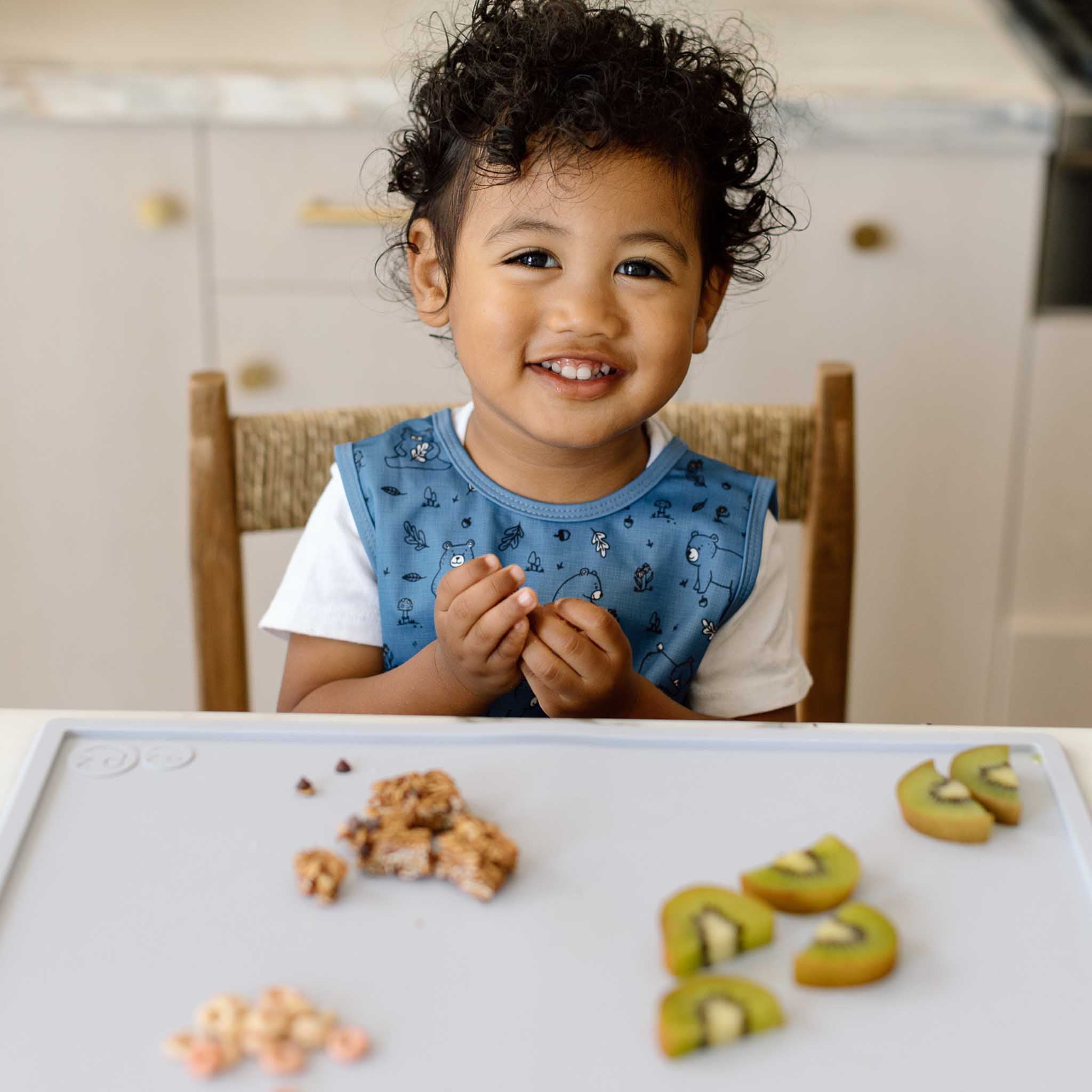 ezpz Mini Placemat | Non-Slip Silicone for Mealtime and Play | Canada Feeding Hip Mommies