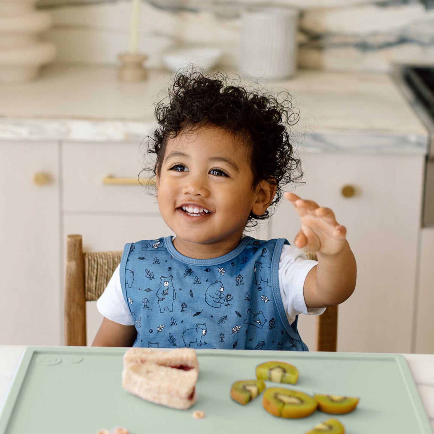 ezpz Mini Placemat | Non-Slip Silicone for Mealtime and Play | Canada Feeding Hip Mommies