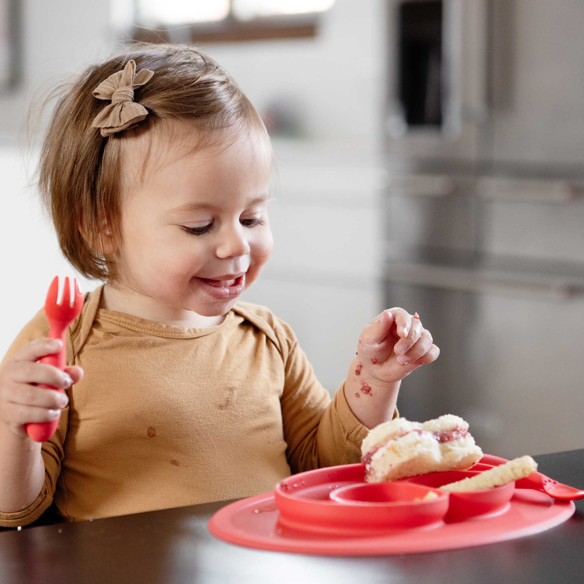 ezpz Mini Utensils | Toddler Spoon & Fork for Self-Feeding | Canada Utensils Hip Mommies