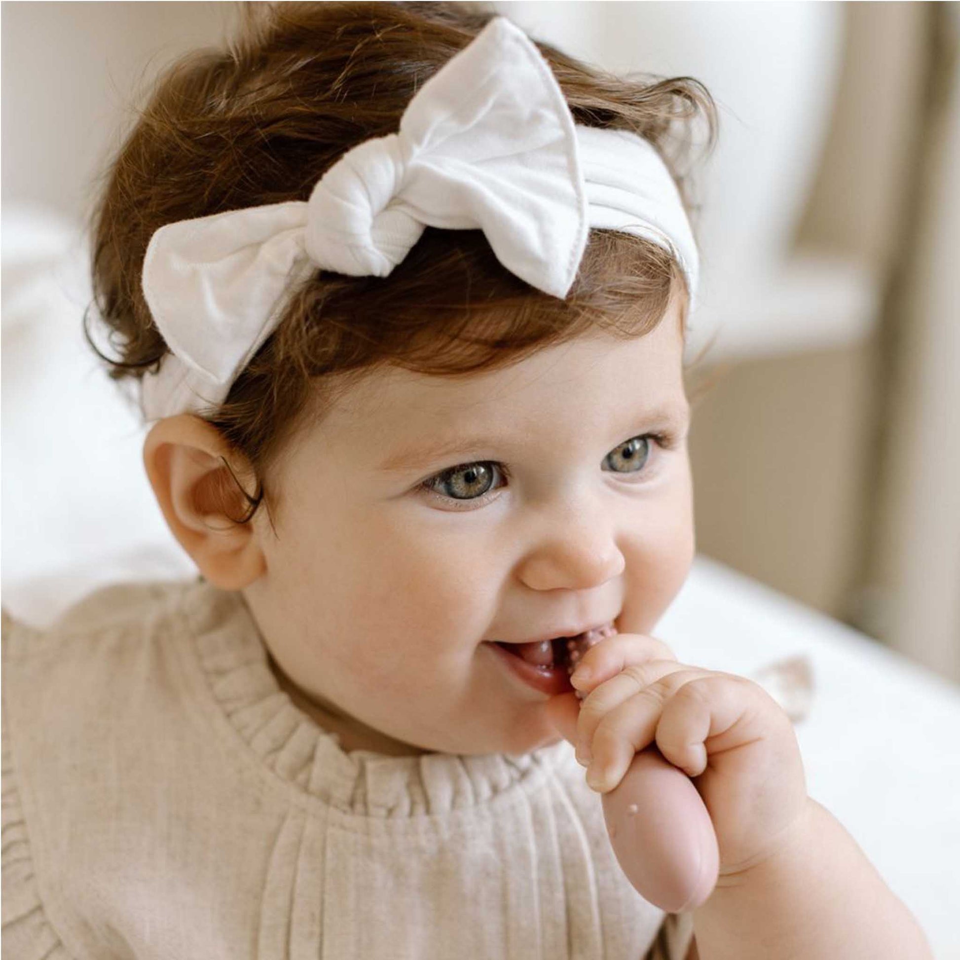 ezpz Gift Bundle Baby Shower | Pre-Feeding Essentials | Canada Baby Shower Gift Hip Mommies