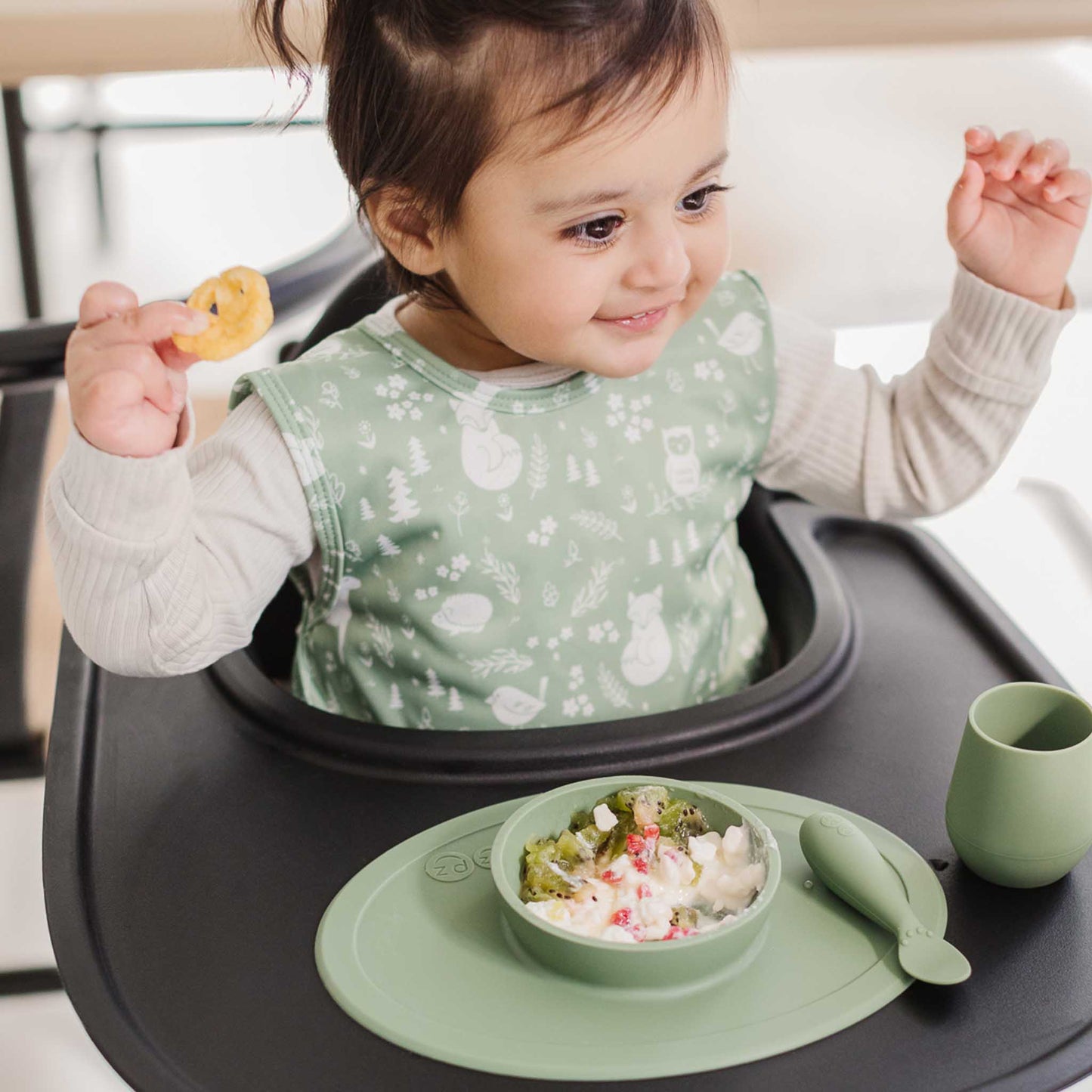 ezpz Tiny Bowl | for first foods and baby-led weaning | Canada Bowl Hip Mommies
