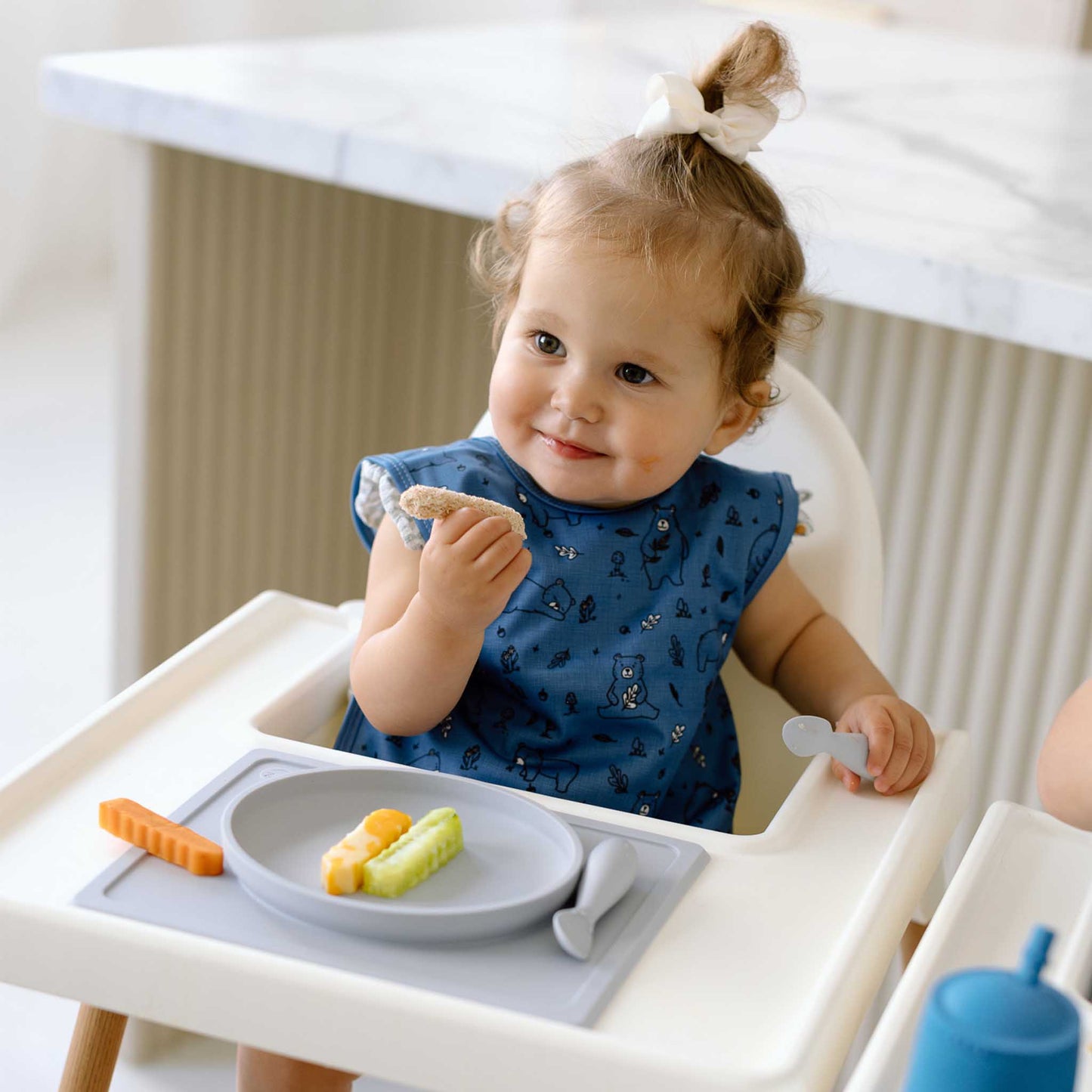 ezpz Tiny Plate | Perfect for Self-Feeding & Baby-Led Weaning | Canada Feeding Hip Mommies