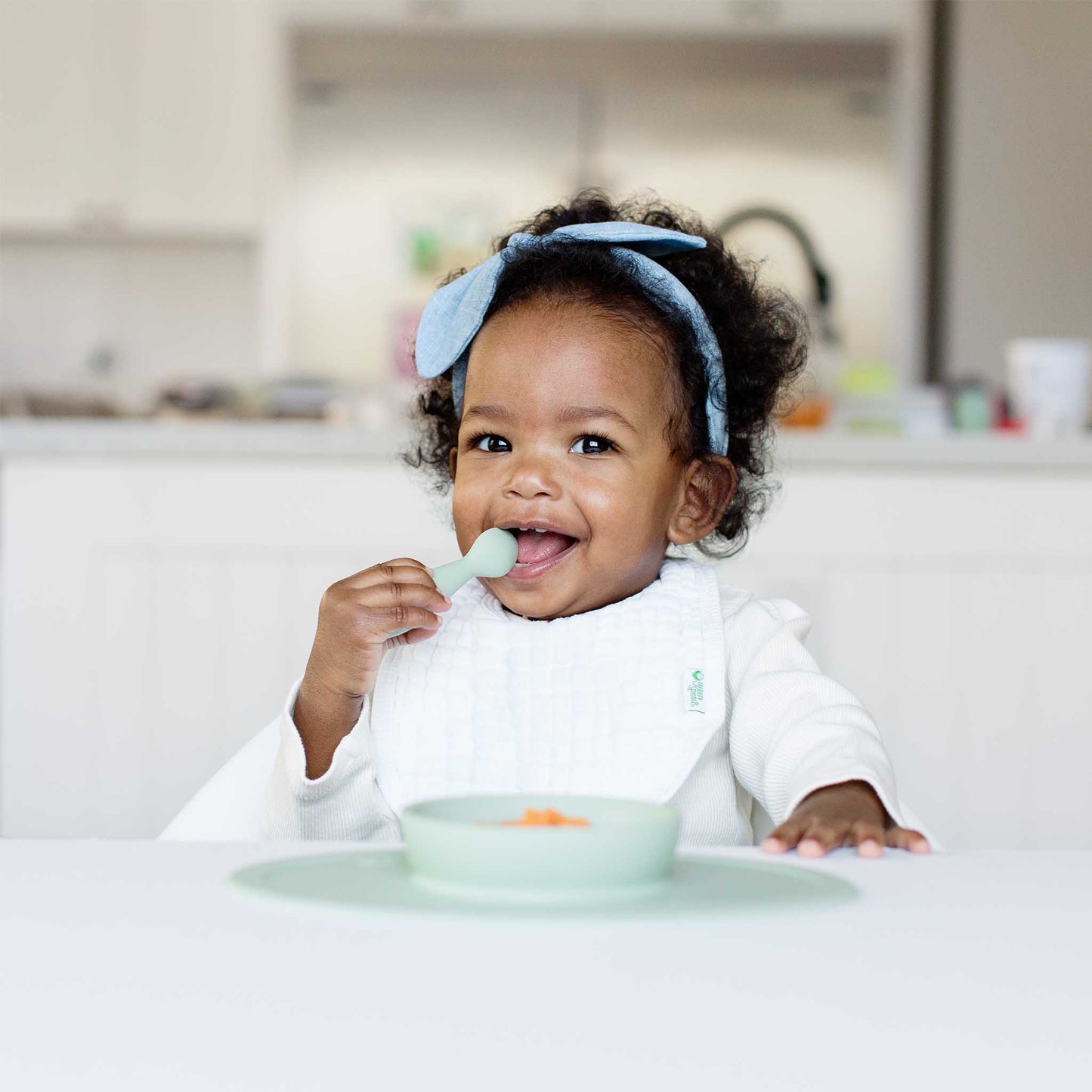 ezpz Tiny Spoons | For Self-Feeding & Baby-Led Weaning | Canada Utensils Hip Mommies